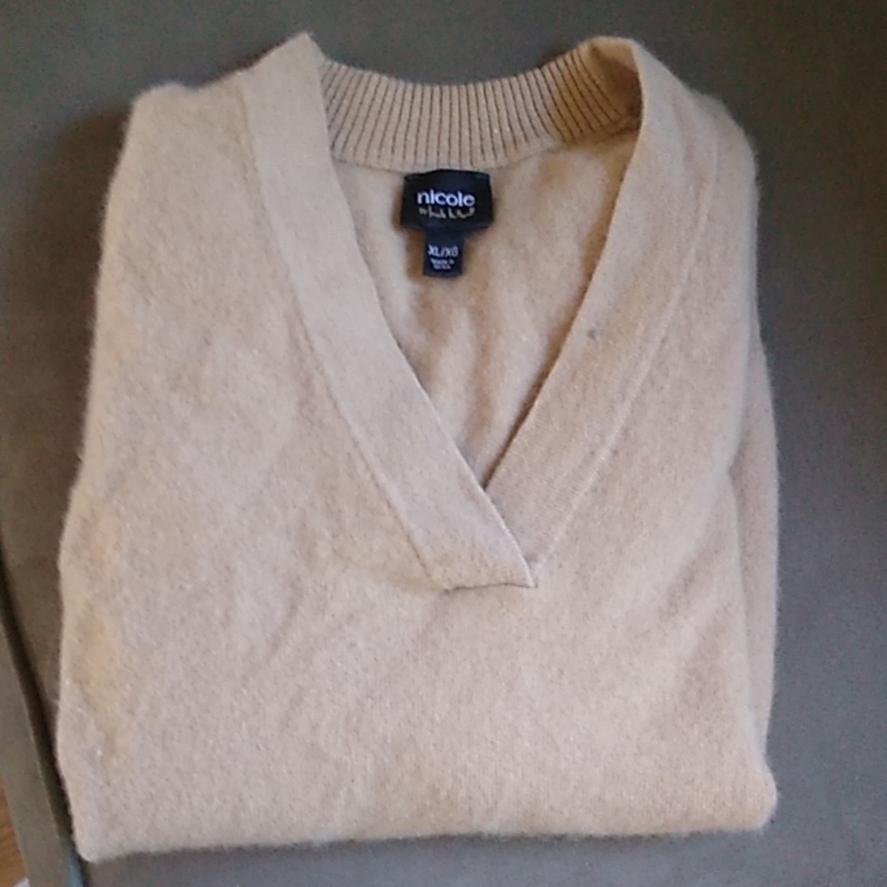 Cashmere sweater